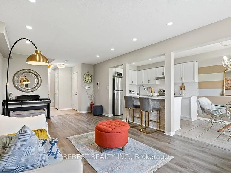800 Paramount Dr #43 — Photo 4