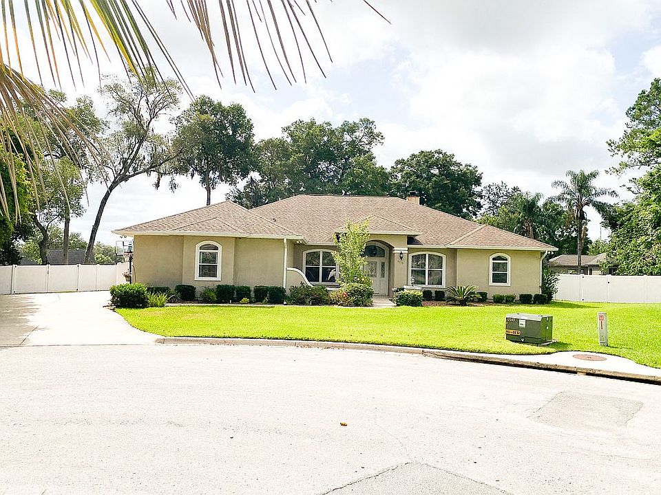 1st image of 2715 SE 25th Ct