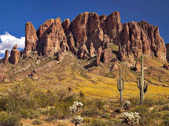 superstition mountain
