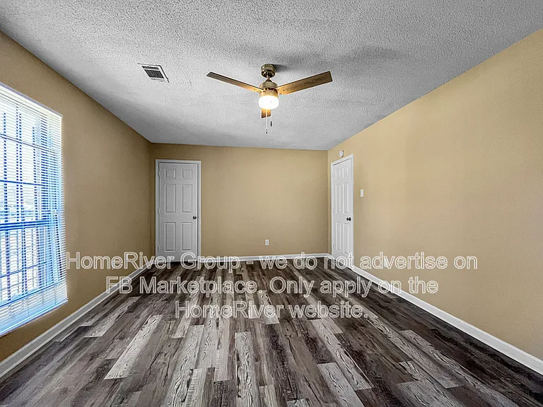 482 Williams Ave #101 — Photo 8