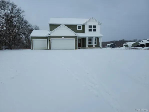 204 Linda Ln, Davisburg, MI 48350