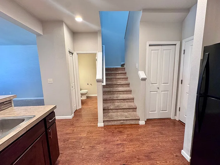 207 NE 52nd St — Photo 14