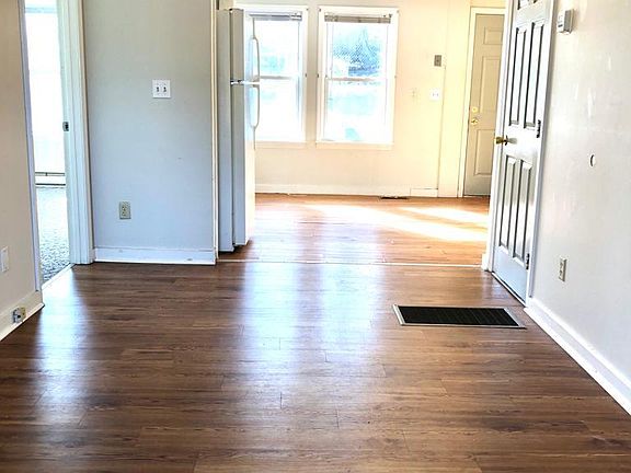 4th image of 7 Bass Avenue # First Floor