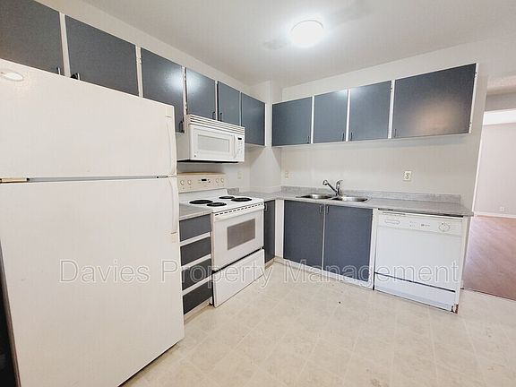 4th image of 13833 30th St NW #15