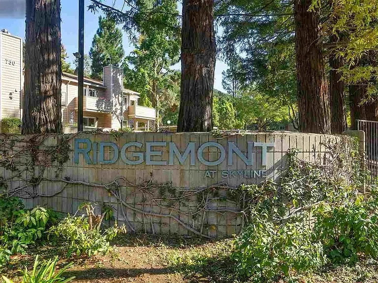 760 Canyon Oaks Dr #D — Photo 22
