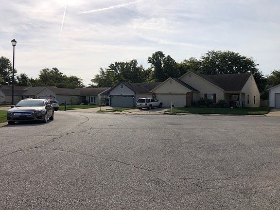 4th image of 17 Ashwood Cir