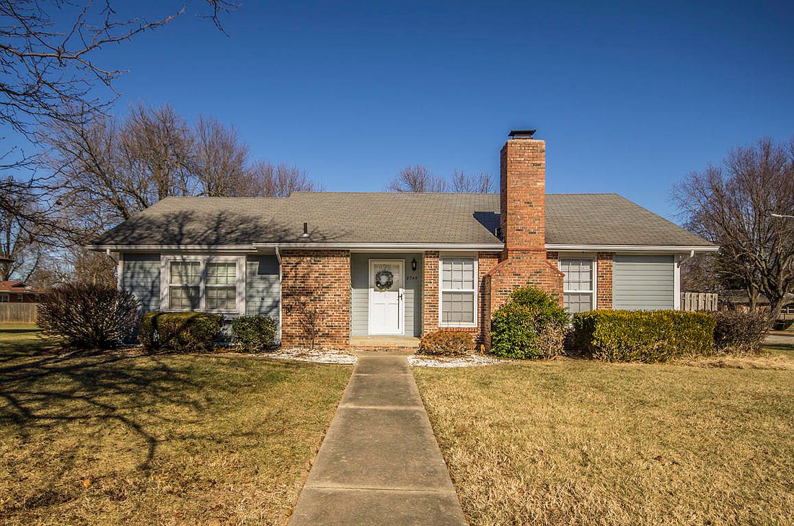 2745 E Meadowmere St, Springfield, MO 65804 Zillow