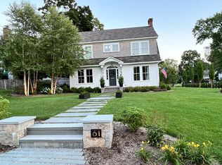 61 Bainbridge Rd, West Hartford, CT 06119