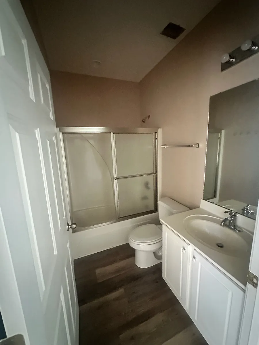 Building Photo - 6010 Windsor Green Way #201