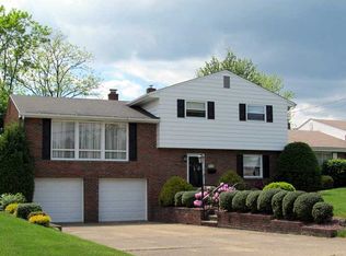 413 Faith Dr, Pittsburgh, PA