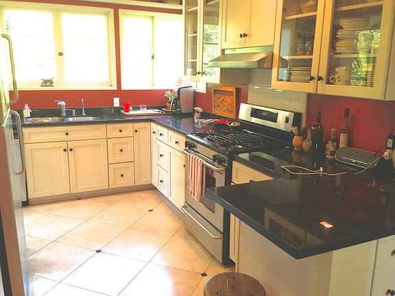 5th image of 170 Hermosillo Dr
