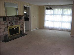 4th image of 4803 Lafayette Cir