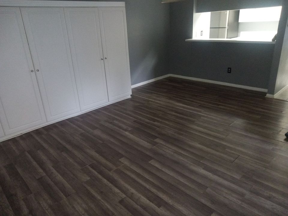 1st image of 3131 Cummins St APT 31