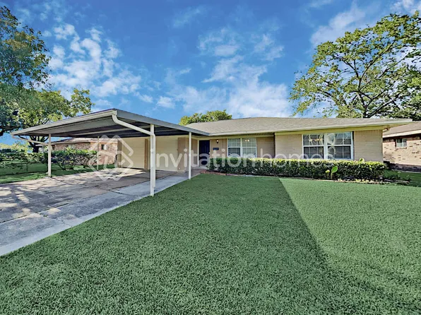 2705 Coy Dr, Deer Park, TX 77536