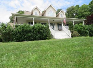 11205 Cumberland Gap Rd, New Castle, VA 24127