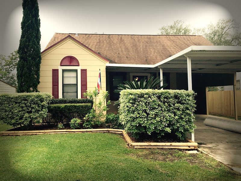 1st image of 223 Hill Terrace Dr