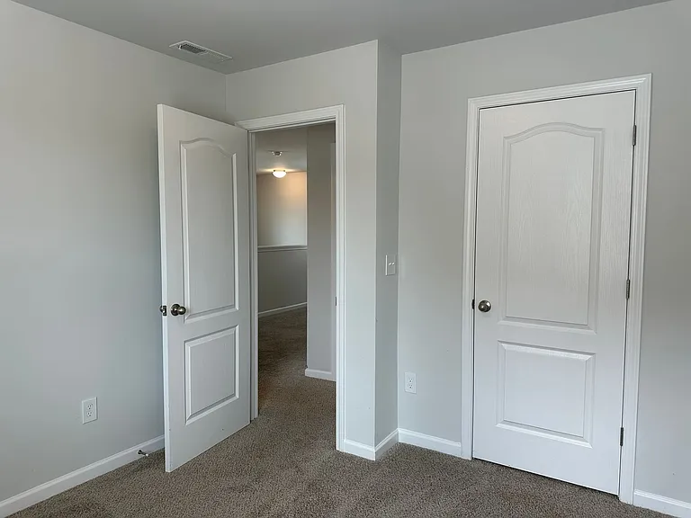 216 Melbourne Dr — Photo 20