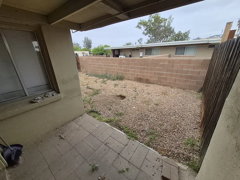 1820 N Bell Ave #1 — Photo 8