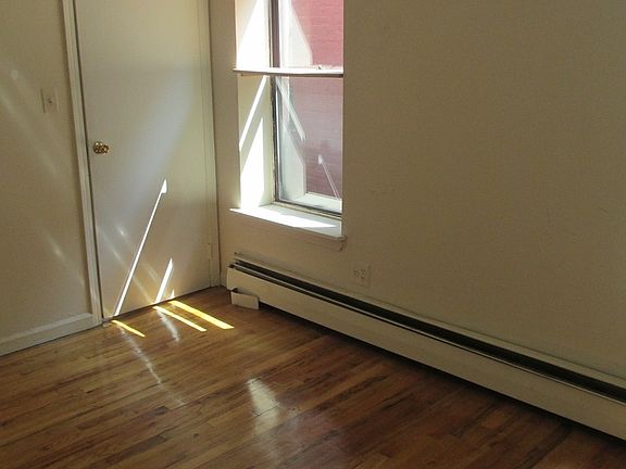 4th image of 47 Clifton Pl #3J