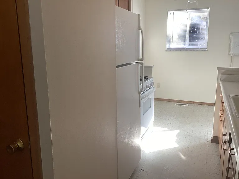 Bella Apartments — Photo 7