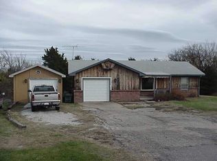 10136 N Broadway St, Valley Center, KS 67147
