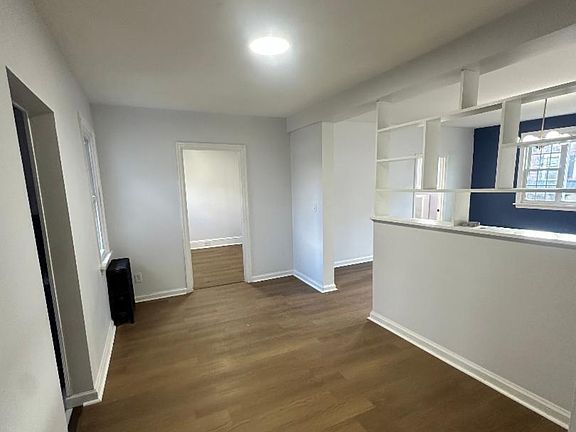 2nd image of 408 Lackawanna Ave APT 3-1