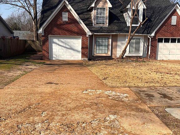 2nd image of 2229 Woodfield Park Rd