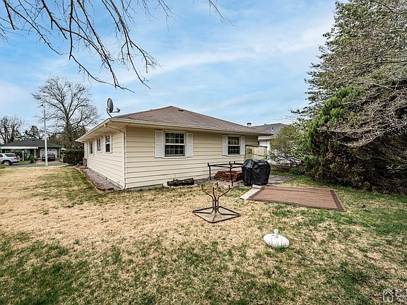 3rd image of 31 Oranjestad St