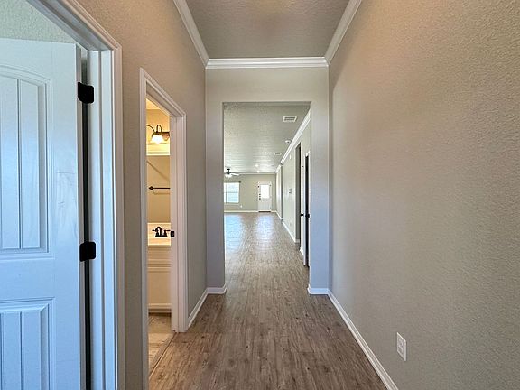 2nd image of 1619 Neff Dr