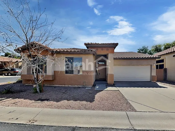 8953 E Capri Ave, Mesa, AZ 85208