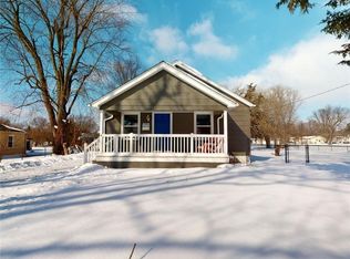 4438 E Rosewood Dr, Decatur, IL 62521