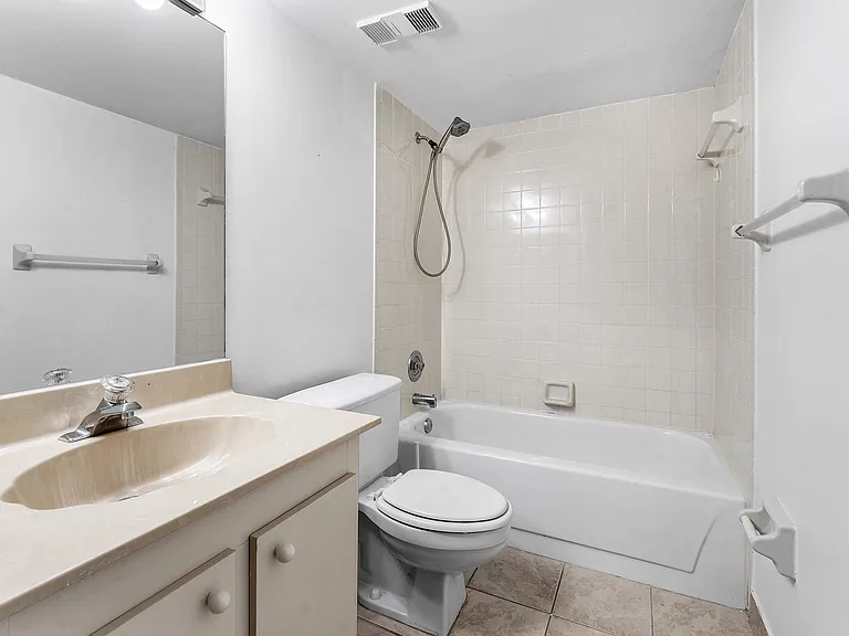 612 Executive Center Dr #107 — Photo 19