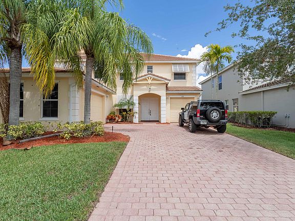 3rd image of 198 Palm Beach Plantation Blvd