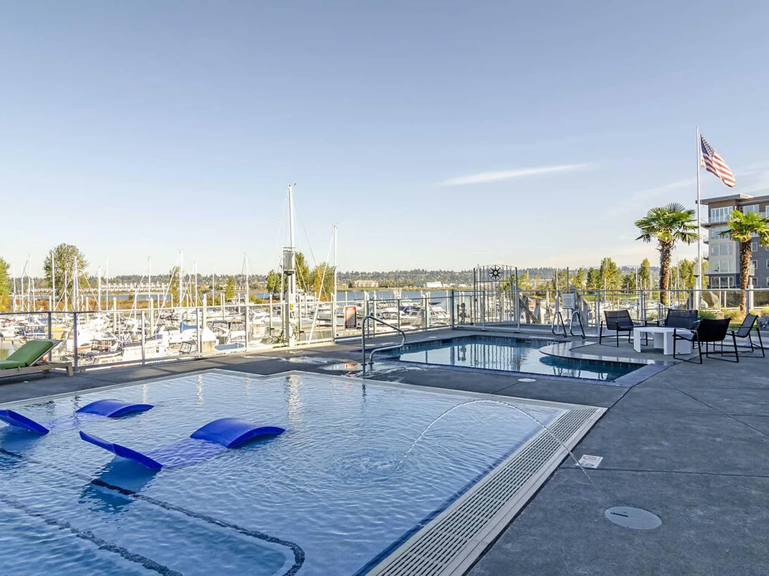 Yacht Harbor Club — Photo 4