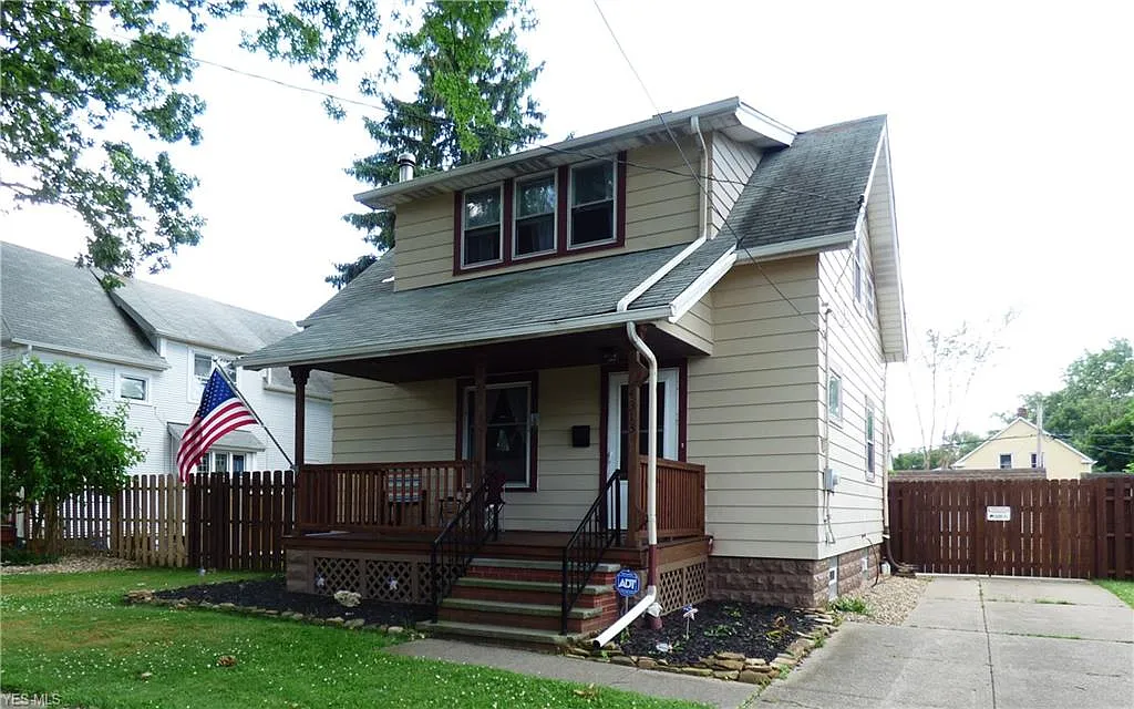 4313 Germaine Ave photo 1