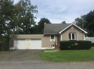 234 Locust Rd, Yorktown Heights, NY 10598