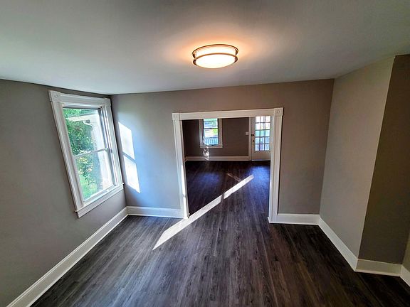 3rd image of 119 N Beechwood Ave