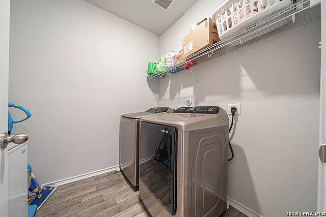 6831 Alaskan Way — Photo 18