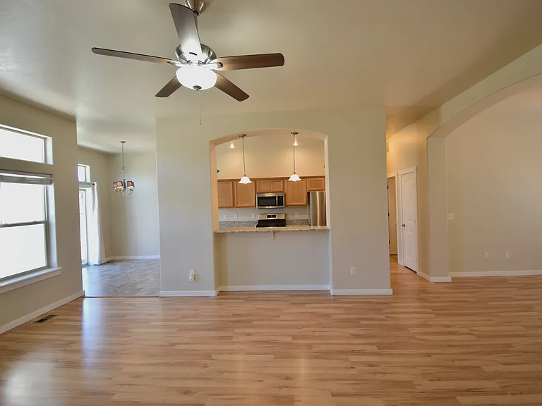 310 E Ironstone Ct — Photo 8
