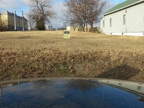 2nd image of 1818 Jo Johnston Ave