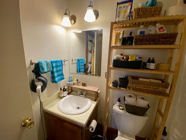 725 Massachusetts St #2B — Photo 11
