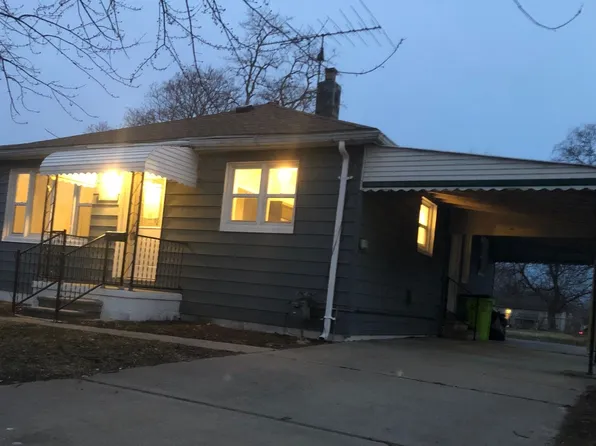 28341 Seneca St, Flat Rock, MI 48134