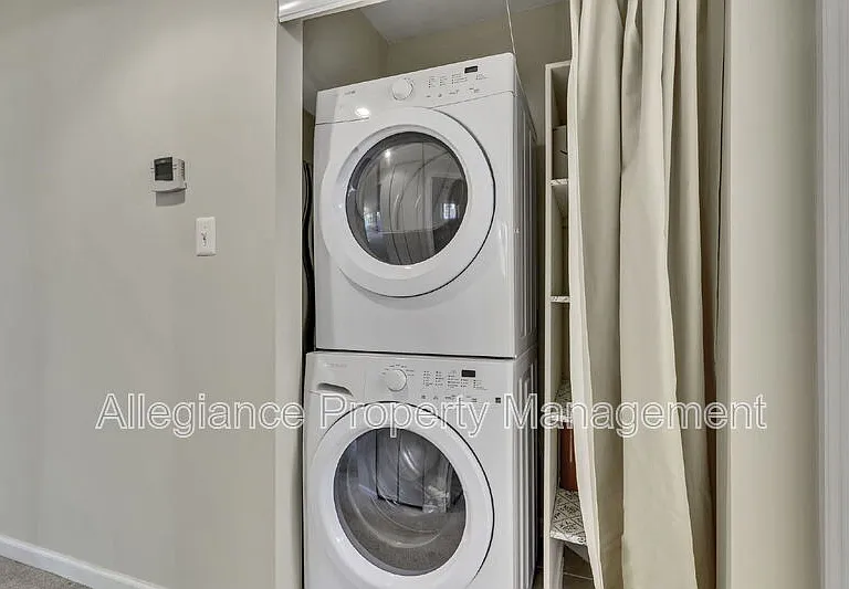 11041 Villaridge Ct #B — Photo 15