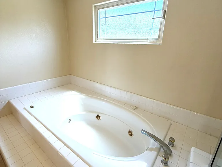 1322 Sonia Ct — Photo 24