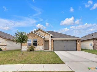 206 Bankside Dr, Hutto, TX 78634