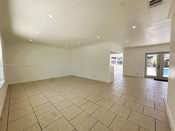 4th image of 16123 SW 108th Ct