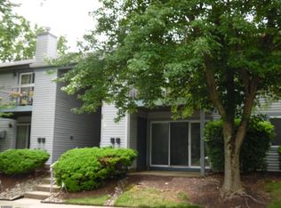 45 Beaconsfield Pl, Somerset, NJ 08873