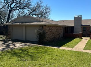 410 Ruckers Ct, Granbury, TX 76049