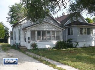 304 Comstock St, Joliet, IL 60436