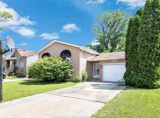 2722 Cappelletto Rd, Windsor, ON N8W5N1